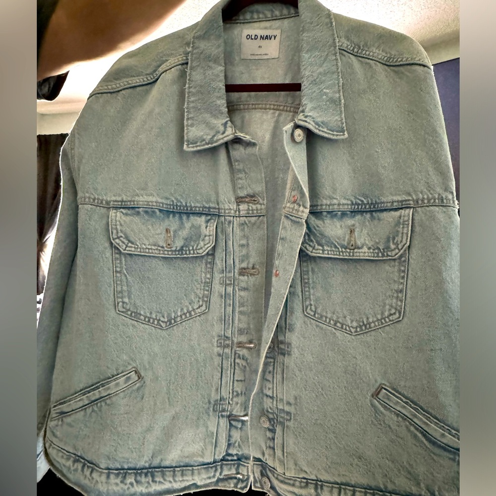 Old Navy Jean Jacket only worn once. 4X size